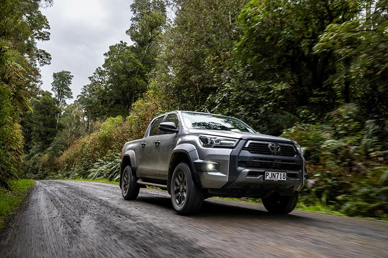 Hybrid diesel clearance suv